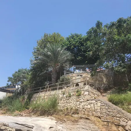 Karaca Pansiyon 民宿